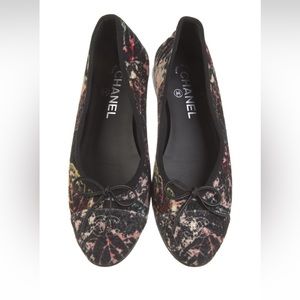 Chanel ballet flats size 38.5 worn few times